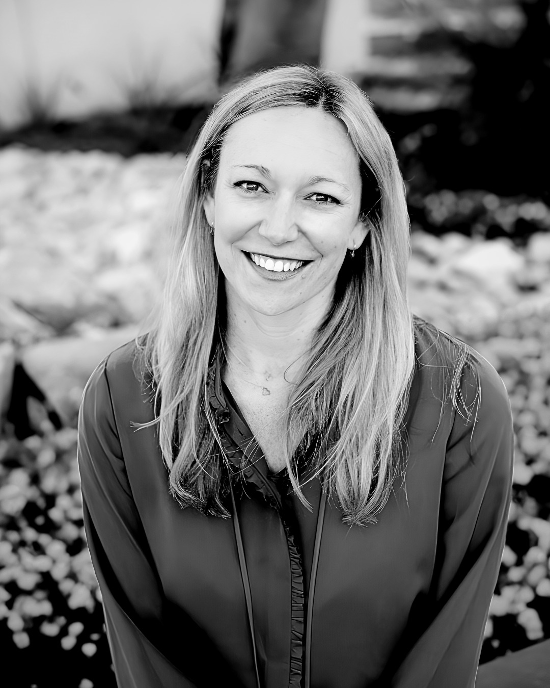 Portrait — Jennifer Love